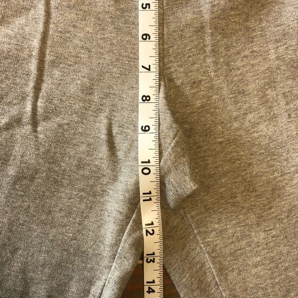 Abercrombie and Fitch Gym Issue gray knit cropped leggings women's size large - Picture 5 of 8